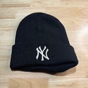 MLB New York Yankees Black Unisex Beanie